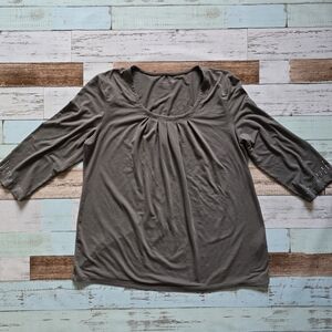 Northern Reflections Gray Scoop Neck 3/4 Sleeve Top